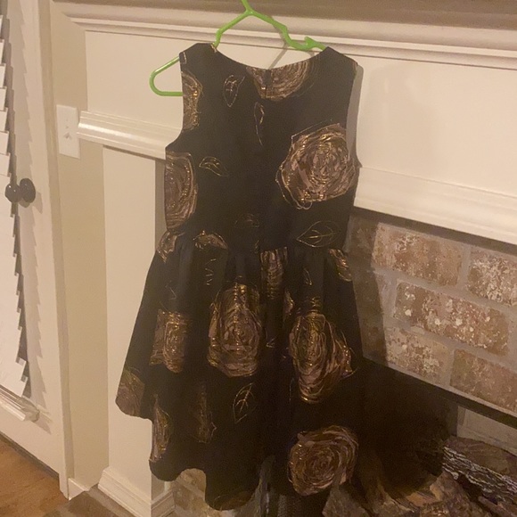 Perfect high low dress for the holidays size 6 - Picture 2 of 3